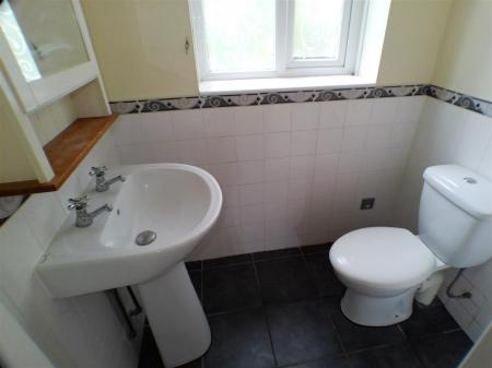 3 bedroom Semi-detached house for sale in Laurel Way, Bottesford