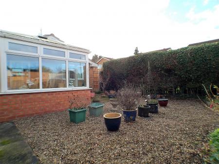 2 bedroom Detached bungalow for sale in Glendoe Grove, Bingham, Nottingham