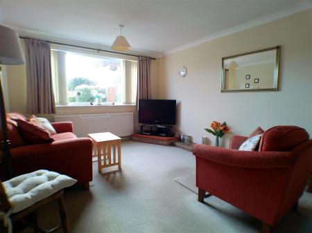 2 bedroom Detached bungalow for sale in Glendoe Grove, Bingham, Nottingham