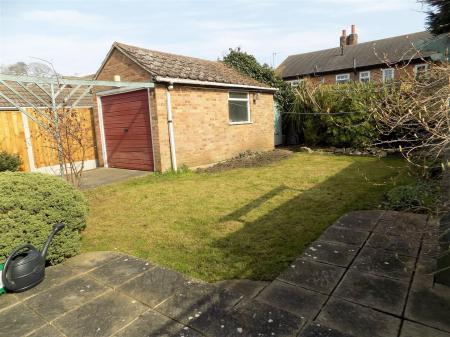 3 bedroom Detached house for sale in Park Road, Barnstone, Nottingham