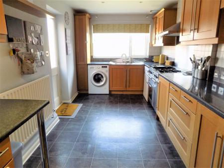 3 bedroom Detached house for sale in Park Road, Barnstone, Nottingham