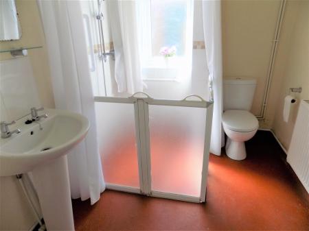 3 bedroom Semi-detached house for sale in Wyggeston Road, Bottesford