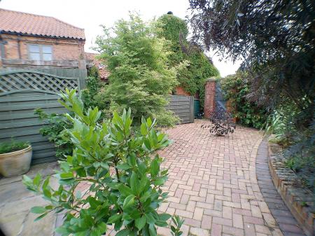 2 bedroom Barn Conversion for sale in Shelton