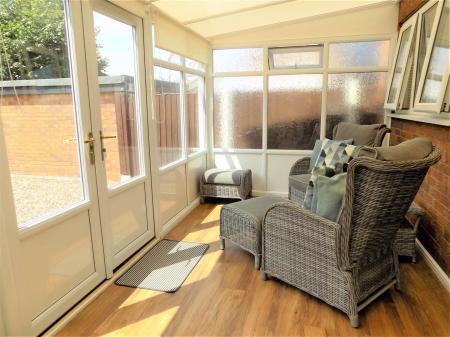 2 bedroom Bungalow for sale in Wychwood Road, Bingham, Nottingham