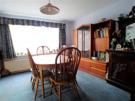 4 bedroom Detached house for sale in Cooper Close, Cropwell Bishop