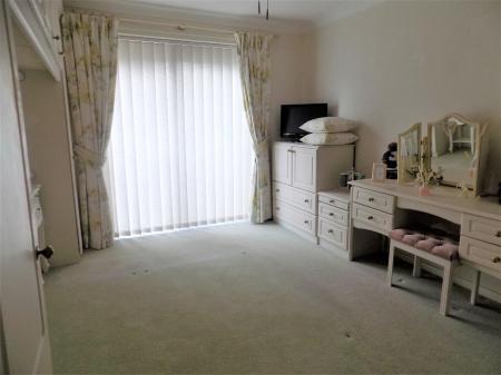 2 bedroom Bungalow for sale in Fleming Avenue, Bottesford, Nottingham