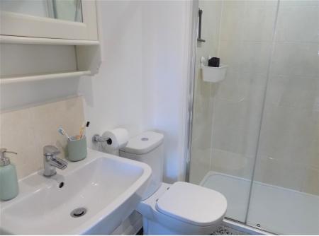 3 bedroom Semi-detached house for sale in Bluebell Avenue, Cotgrave