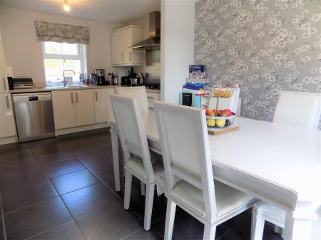 3 bedroom Detached house for sale in Meteor Close, Newton, Nottingham