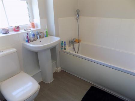3 bedroom Detached house for sale in Meteor Close, Newton, Nottingham