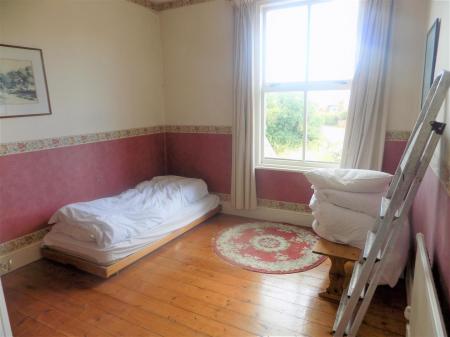 4 bedroom Semi-detached house for sale in Main Street, Hoveringham, Nottingham