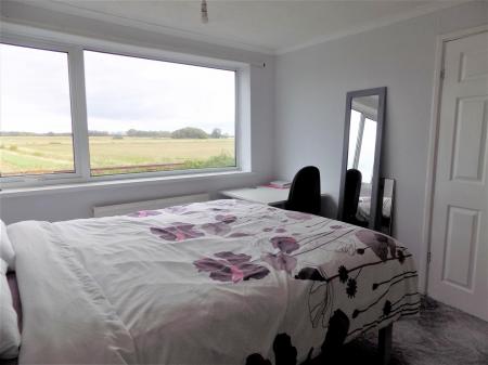 4 bedroom Detached house for sale in Priors Close, Bingham, Nottingham