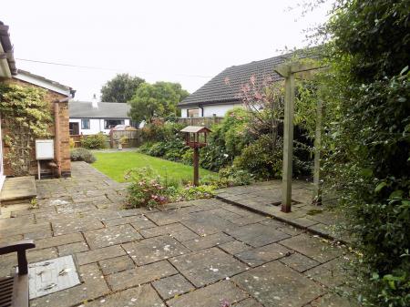 3 bedroom Bungalow for sale in Hawksworth Road, Syerston