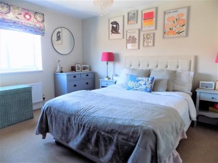 4 bedroom Detached house for sale in Roberts Drive, Bottesford, Nottingham