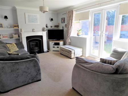 4 bedroom Detached house for sale in Roberts Drive, Bottesford, Nottingham