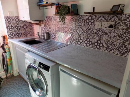 4 bedroom Detached house for sale in Roberts Drive, Bottesford, Nottingham