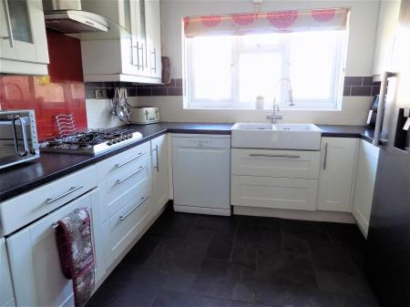 4 bedroom Detached house for sale in Roberts Drive, Bottesford, Nottingham