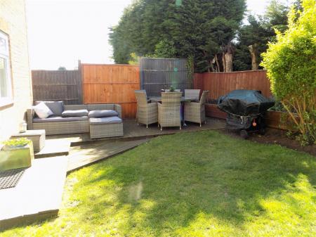 4 bedroom Detached house for sale in Roberts Drive, Bottesford, Nottingham