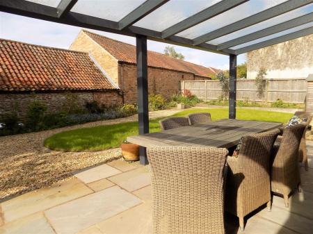 2 bedroom Barn Conversion for sale in Main Road, Hawksworth, Nottingham