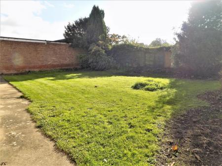 3 bedroom Bungalow for sale in Kneeton Road, East Bridgford, Nottingham