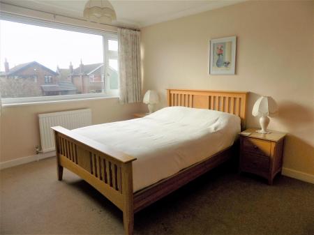 4 bedroom Detached house for sale in Priors Close, Bingham, Nottingham