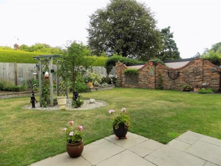 3 bedroom Bungalow for sale in Vale Close, Aslockton, Nottingham