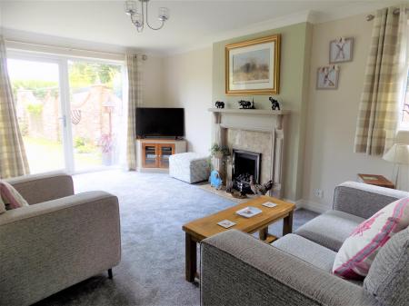 3 bedroom Bungalow for sale in Vale Close, Aslockton, Nottingham