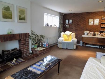 3 bedroom Detached bungalow for sale in Mill Lane, Orston