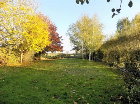 3 bedroom Detached bungalow for sale in Mill Lane, Orston