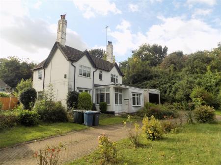 3 bedroom Detached house for sale in Nottingham Road, Bingham, Nottingham