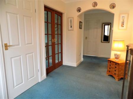 3 bedroom Bungalow for sale in Long Acre East, Bingham, Nottingham