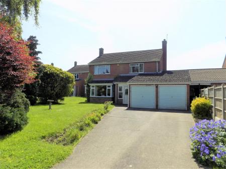 4 bedroom Property for sale in Harby Lane, Plungar