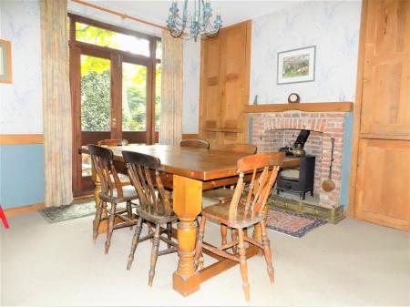 4 bedroom Character Property for sale in Belvoir Road, Bottesford, Nottingham