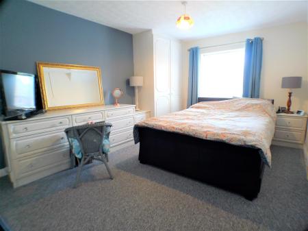 4 bedroom Detached house for sale in Campion Way, Bingham