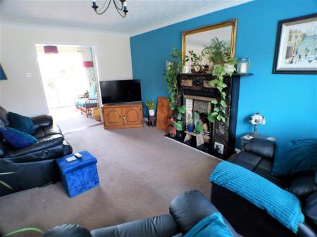 4 bedroom Detached house for sale in Campion Way, Bingham