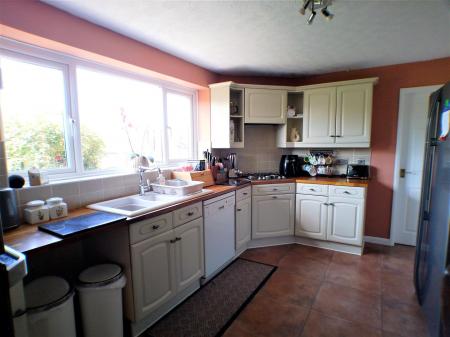 4 bedroom Detached house for sale in Campion Way, Bingham