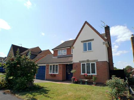 4 bedroom Detached house for sale in Campion Way, Bingham