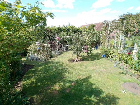 4 bedroom Detached house for sale in Campion Way, Bingham