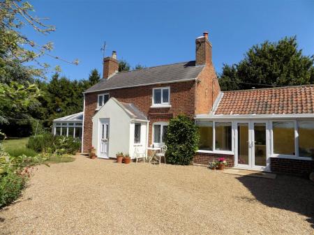 3 bedroom Detached house for sale in Grantham Road, Whatton