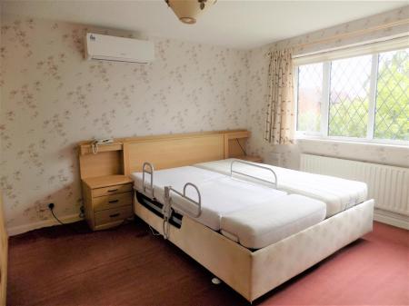 4 bedroom Detached house for sale in Riverside Walk, Bottesford