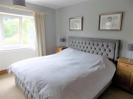 4 bedroom Detached house for sale in Inholms Gardens, Flintham