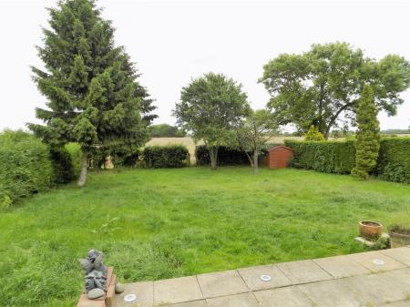 4 bedroom Detached house for sale in Inholms Gardens, Flintham