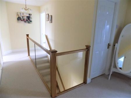 4 bedroom Detached house for sale in Meadowsweet Hill, Bingham
