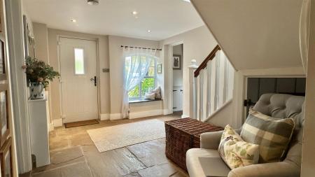 4 bedroom Barn Conversion for sale in Grantham Road, Aslockton