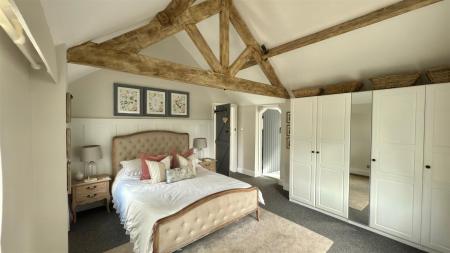 4 bedroom Barn Conversion for sale in Grantham Road, Aslockton