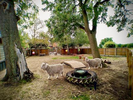 4 bedroom Barn Conversion for sale in Grantham Road, Aslockton