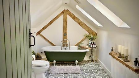 4 bedroom Barn Conversion for sale in Grantham Road, Aslockton