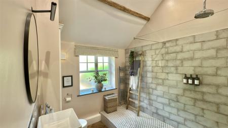 4 bedroom Barn Conversion for sale in Grantham Road, Aslockton