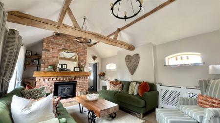 4 bedroom Barn Conversion for sale in Grantham Road, Aslockton