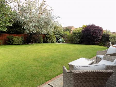 4 bedroom Detached house for sale in Barkestone Lane, Bottesford