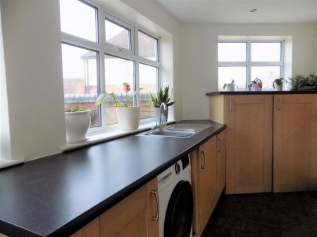 5 bedroom Detached house for sale in Pinfold Lane, Bottesford